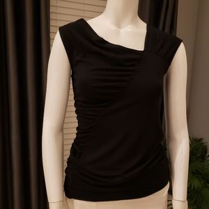 Sleeveless knit top